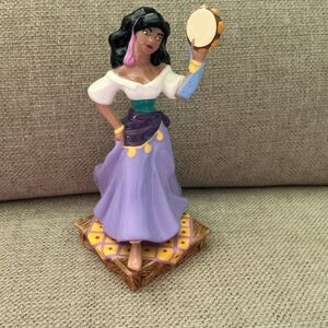 Vintage Disney Esmeralda Hunchback of Notre Dame Ceramic Figurine 7.5” Perfect!